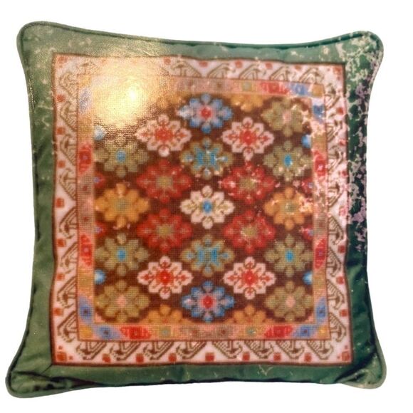 Needlepoint Kit Traditional Oriental Rug Design Clarajah Unique Design NWT - Picture 1 of 11